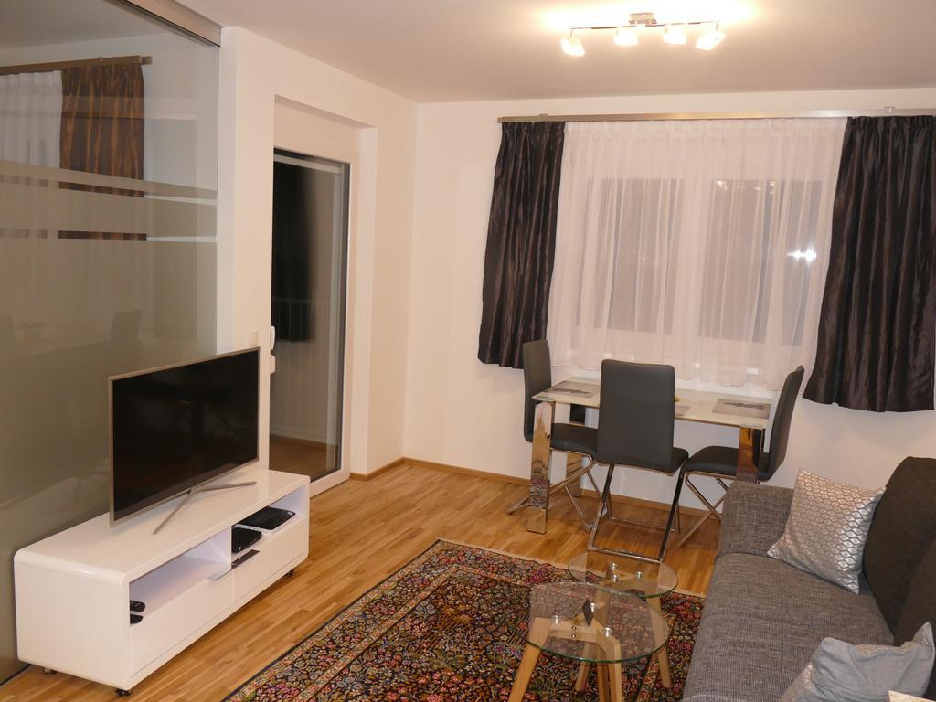 Chads City Apartment Mit Tiefgarage Free Parking Graz Zewnętrze zdjęcie
